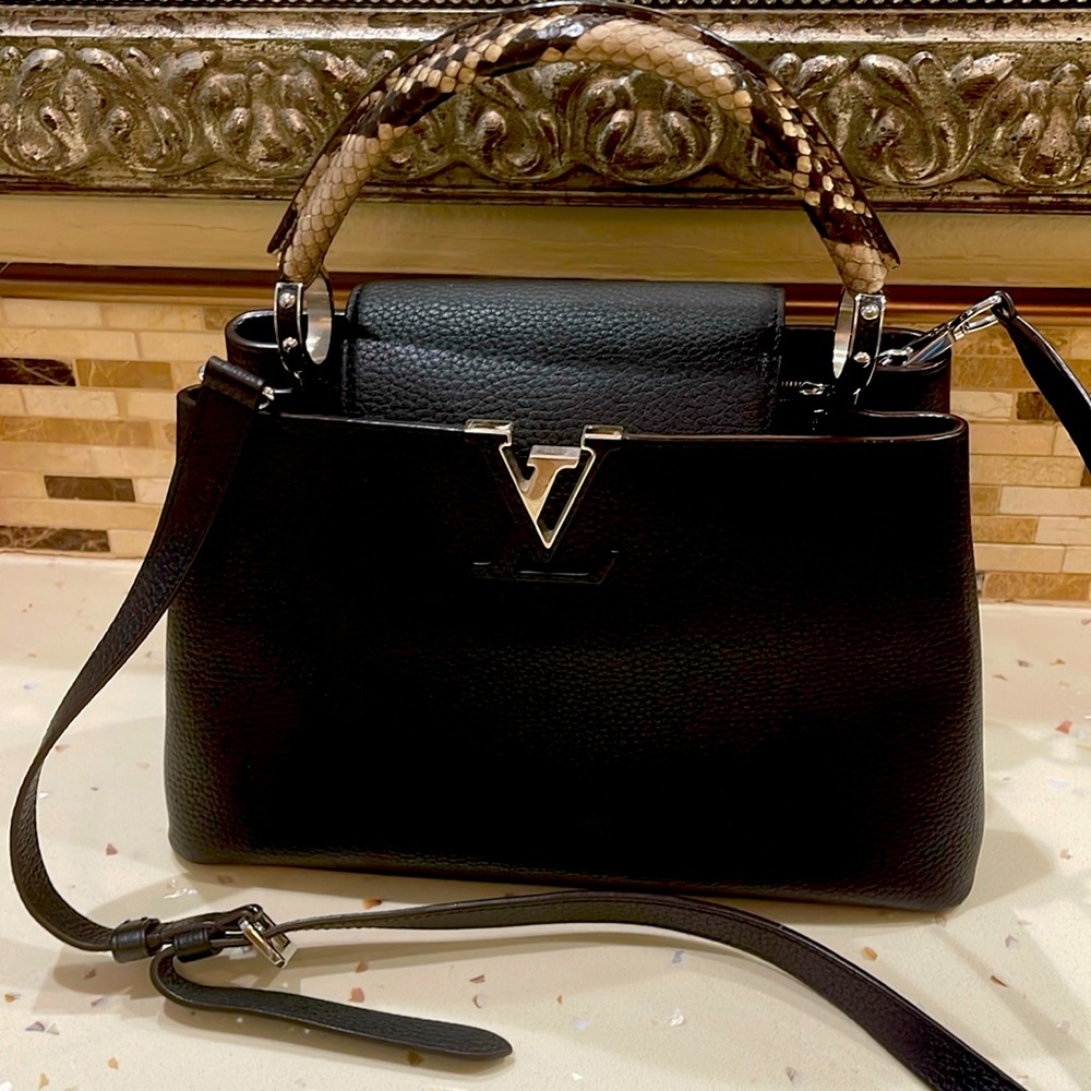 Louis Vuitton Black Taurillon Leather and Python Capucines MM. 100% authentic